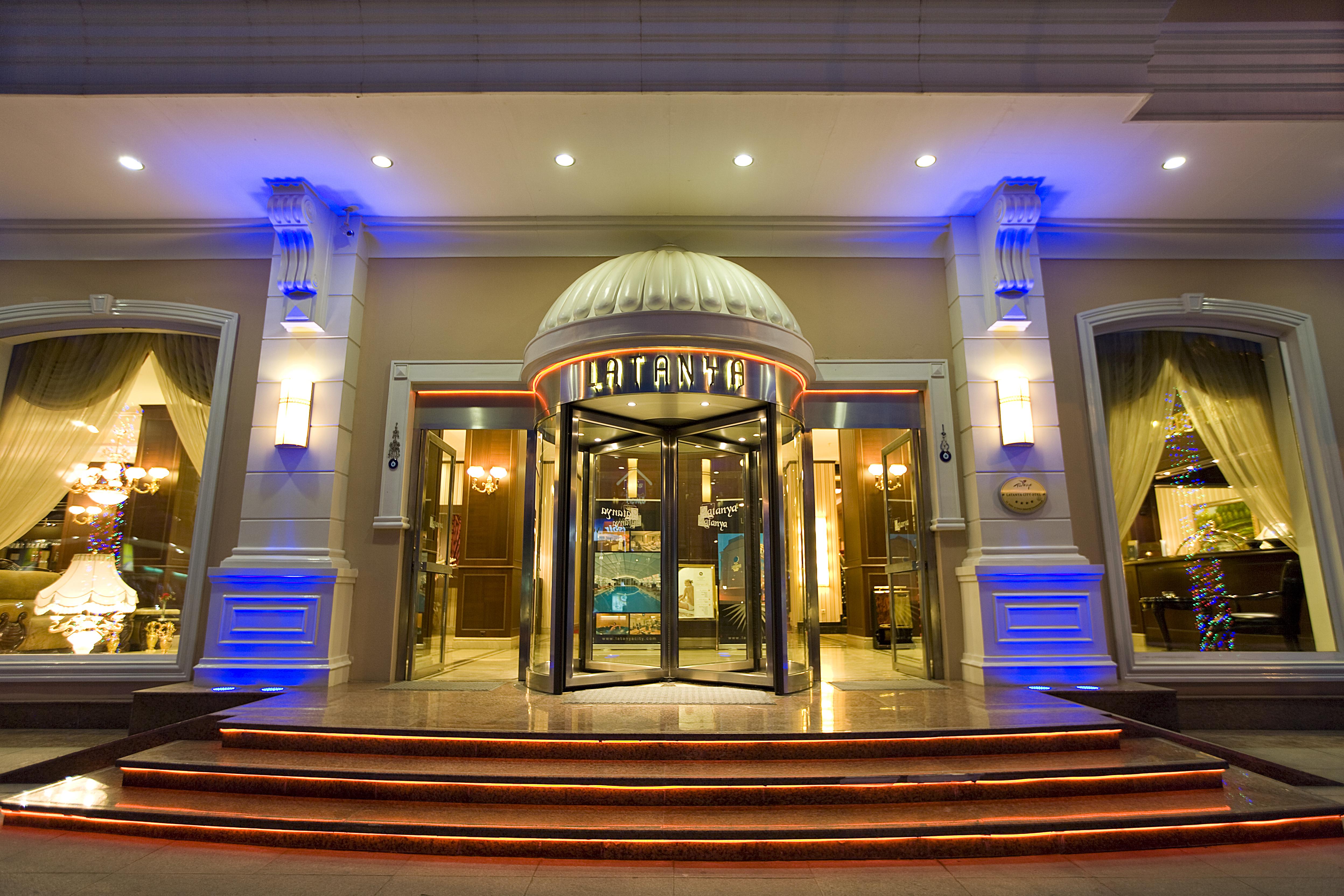 Latanya Palm Hotel Antalya Bagian luar foto