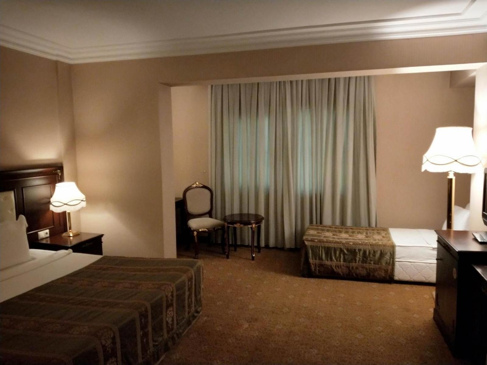 Latanya Palm Hotel Antalya Bagian luar foto