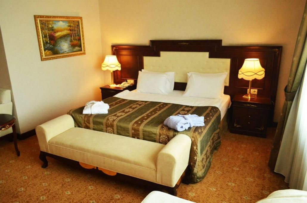 Latanya Palm Hotel Antalya Bagian luar foto