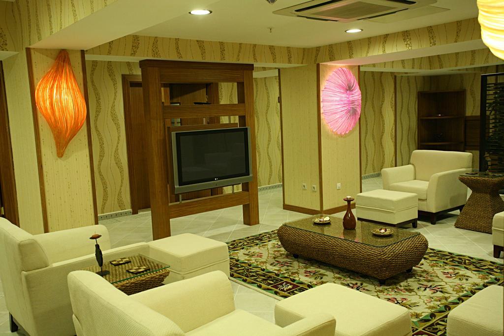 Latanya Palm Hotel Antalya Bagian luar foto